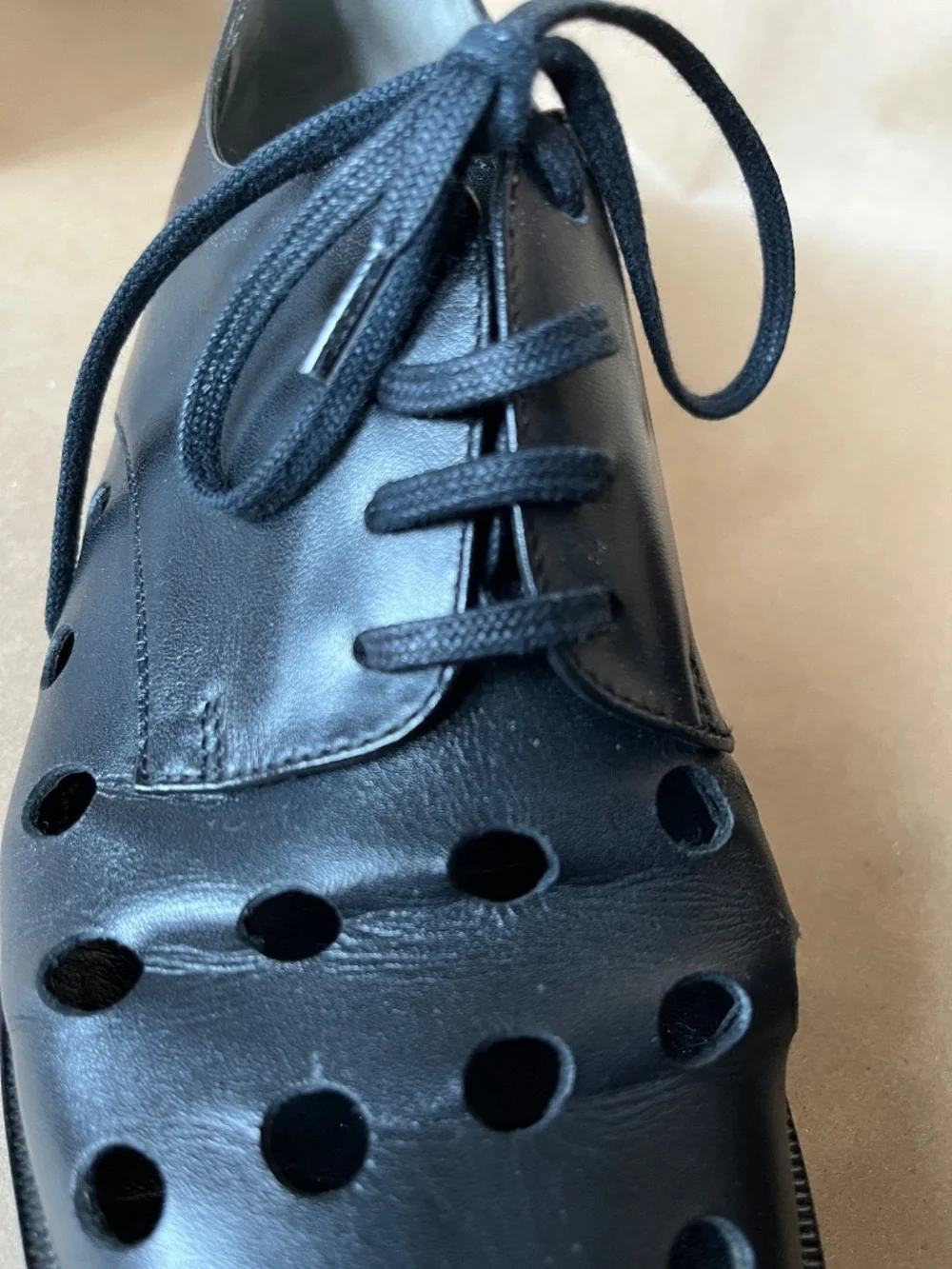 Robert Clergerie Paris JASPER black leather oxford perforated upper EU38 - Picture 5 of 10